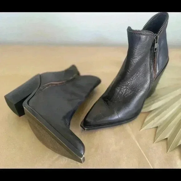 Jeffrey Campbell Side Zip Booties Size 36 - Picture 5 of 15